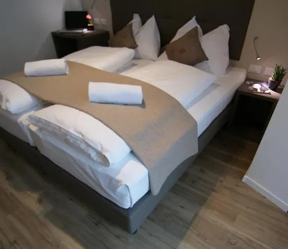 Отель Raffl Больцано